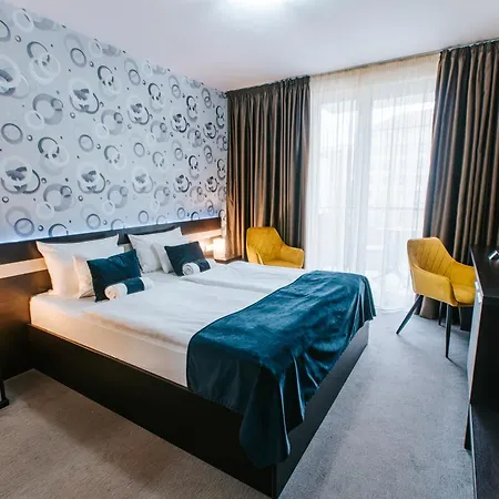 Otel Auris 4*