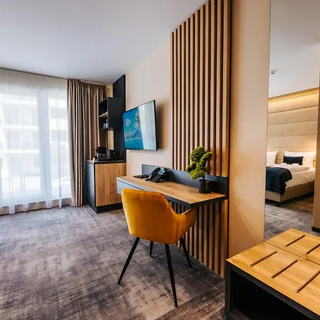 Auris Otel