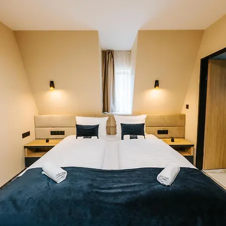 Auris 4* Szeged