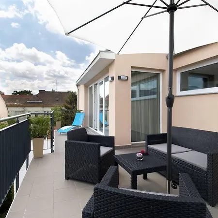 Hotel Auris 4*