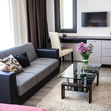 Otel Auris 4*